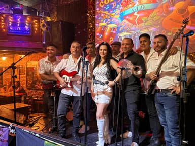 CORAZÓN HERIDO 