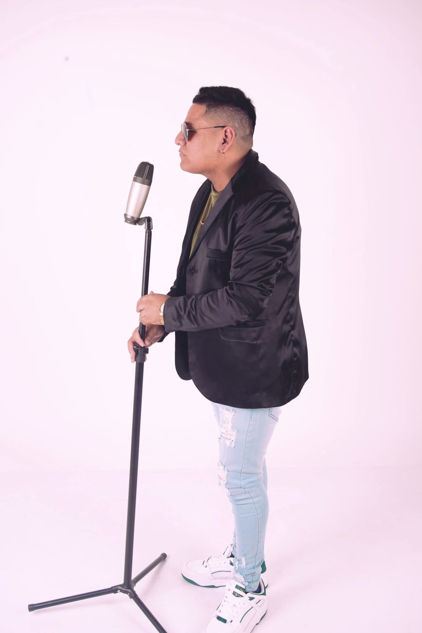 Pachonzito y su cumbia con clase
